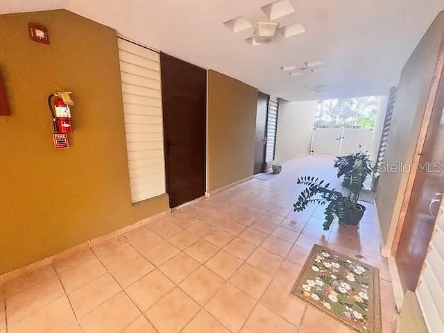 8 Santa Cecilia #8-104 — Photo 3