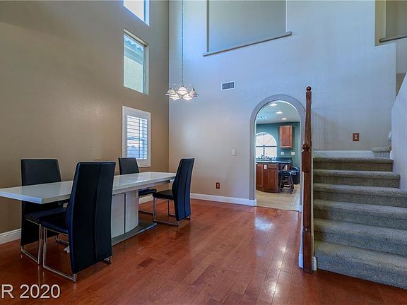 4th image of 416 Orchid Oasis Ave