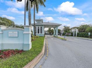 5201 NW 18th St APT 2F, Lauderhill, FL 33313