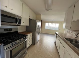 17201 Granada Ln, Huntington Beach, CA 92647