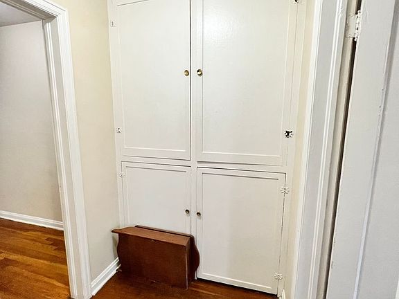 5th image of 25 E Alameda Ave #1B-1Ba-550Sqft