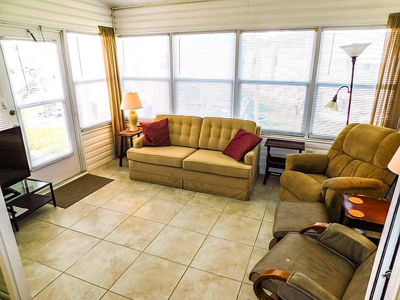 4th image of 41219 Hockey Dr #101