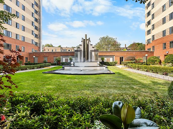 5th image of 5052 N Marine Dr APT D6
