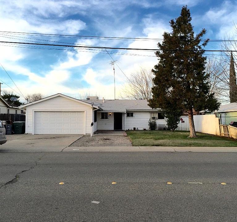 1st image of 705 E 17th St