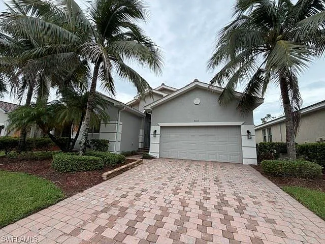3 bed, 2.0 bath, 1812 sqft, $2,700 — Photo 2