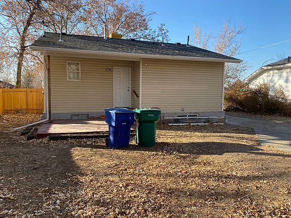 4th image of 3022 Monroe Blvd