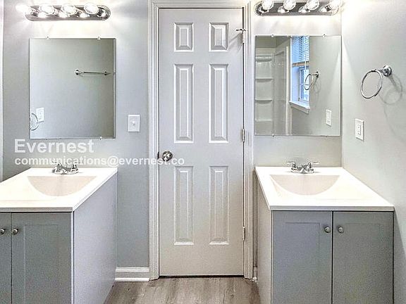 5th image of 30 Oak Grove Ln NW