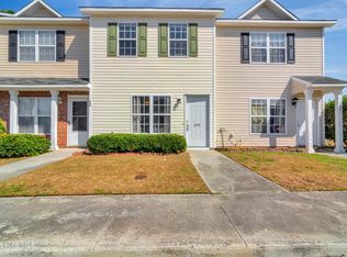 202 Fairwood Ct, Jacksonville, NC 28546