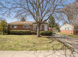 857 Lambkins Rd, Saline, MI 48176