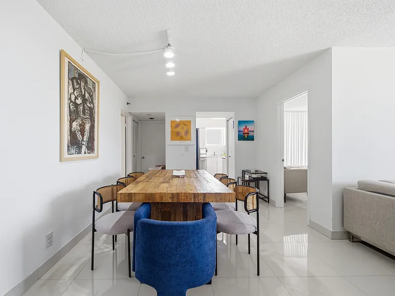 3300 NE 192nd St #1201 — Photo 7
