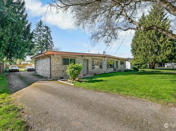 924 26th Street NW #A/B, Puyallup, WA 98371