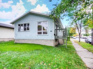 1564 Edgerton St, Saint Paul, MN 55130
