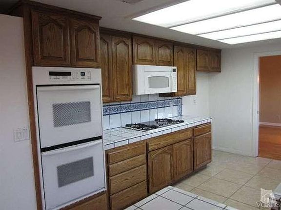 5th image of 107 Mission Dr
