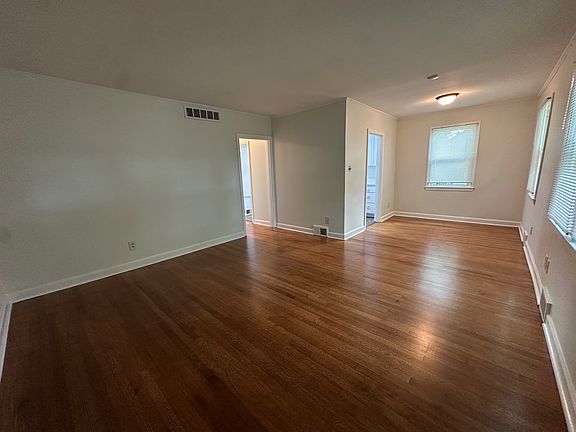 3rd image of 3924 Brennan Dr