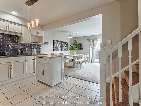 4th image of 58 Hasler Cres