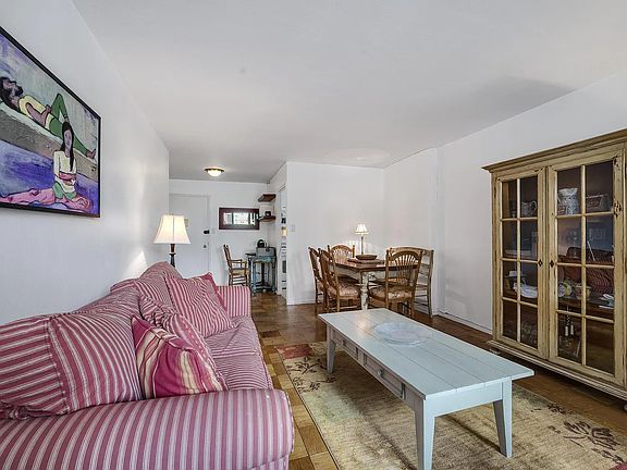 5th image of 40 Clinton St APT 8G