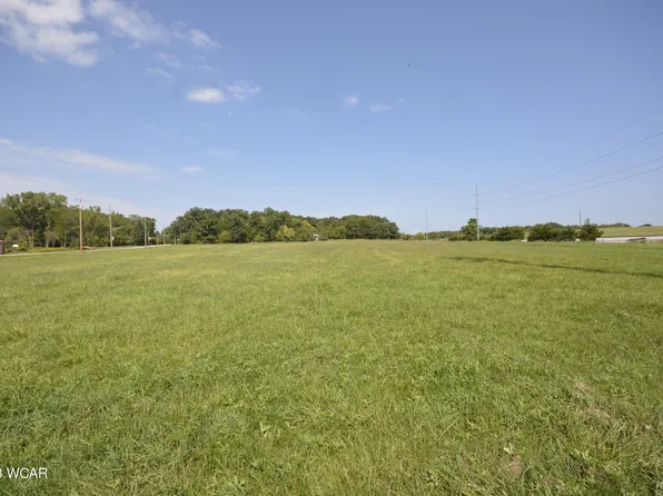 606 N Water St, Wapakoneta, OH 45895