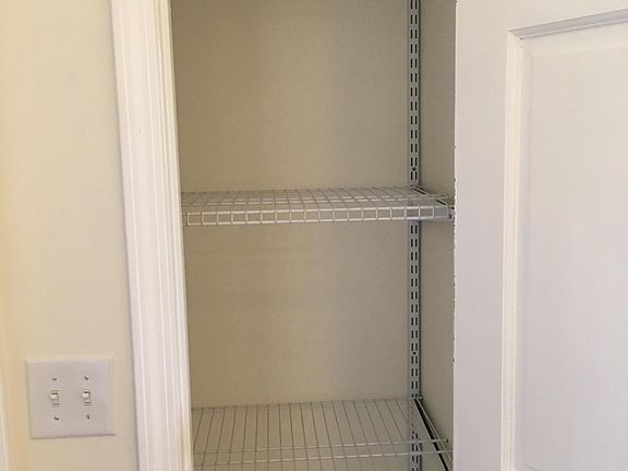 5th image of 3401 Naylor Dr