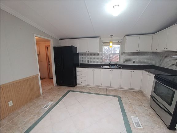4th image of 206 San Jose St