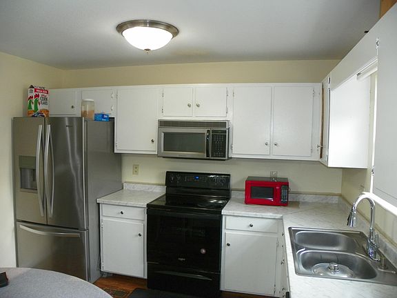 4th image of 1610 Lee St SE