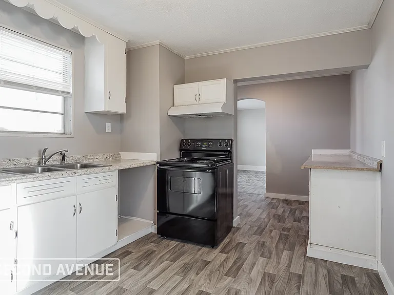 2908 Avenue I — Photo 14