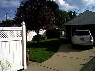 3rd image of 15653 Hanover Ave