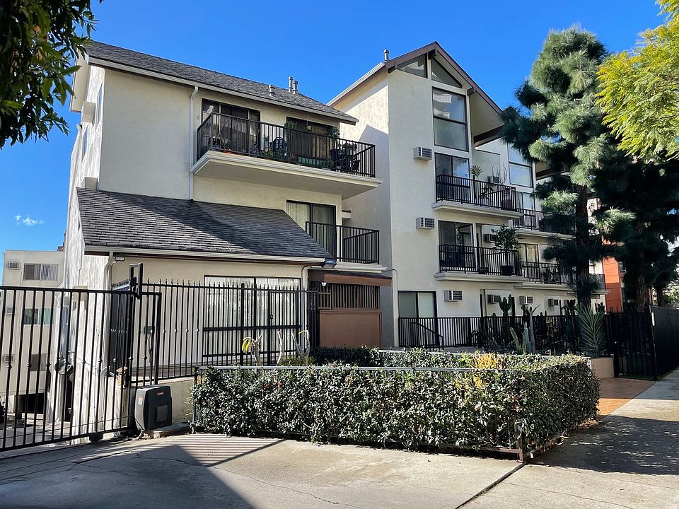 1st image of 8780 Shoreham Dr APT 415