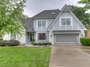 8009 N Highland Ave, Gladstone, MO 64118
