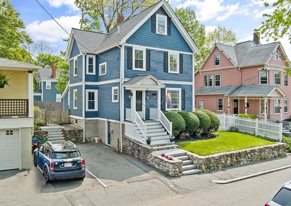 1st image of 27 Gooch St