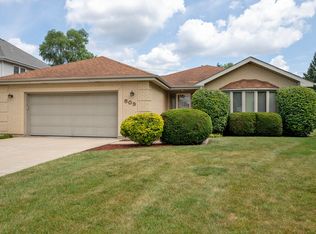 809 Tide Ct, Wheeling, IL 60090