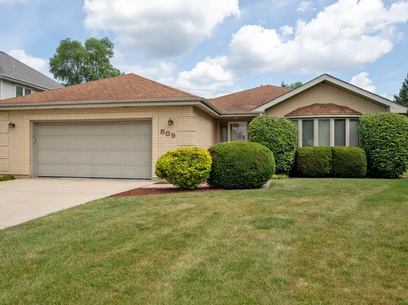 809 Tide Ct, Wheeling, IL 60090