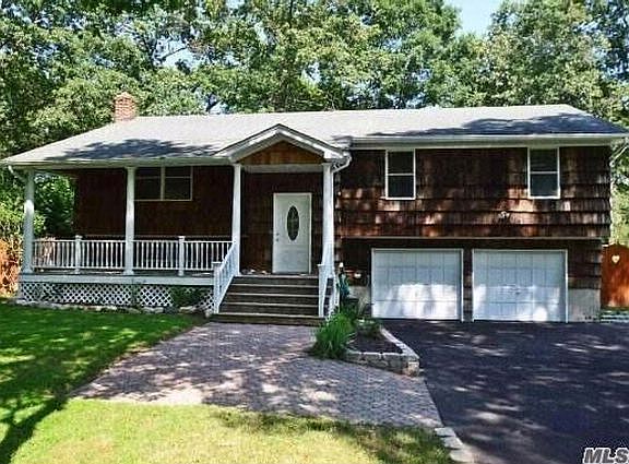 2nd image of 261 Tyler Ave