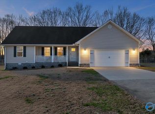 23 Hall Ln, Rainsville, AL 35986