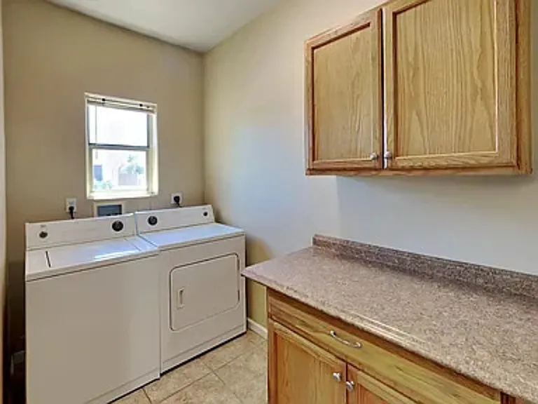 3002 E Jeanette Ct — Photo 8