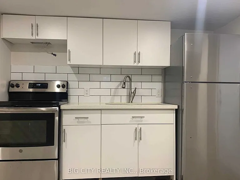 75 Eileen Ave #BASEMENT — Photo 1