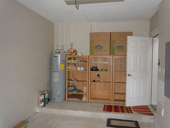 5th image of 2305 Makarios Dr