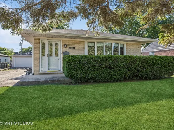 2139 Kirschoff St, Melrose Park, IL 60164