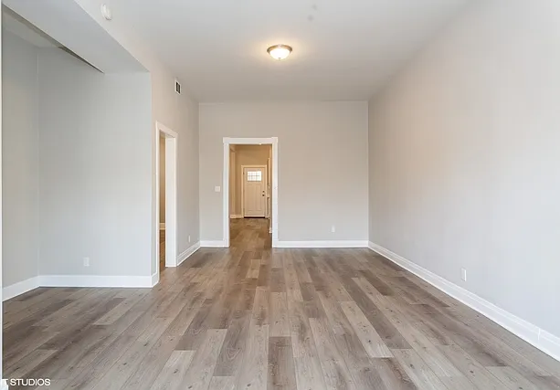 2909 N Ridgeway Ave #2 — Photo 3