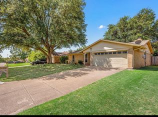 3805 Memphis Ln, Fort Worth, TX 76133