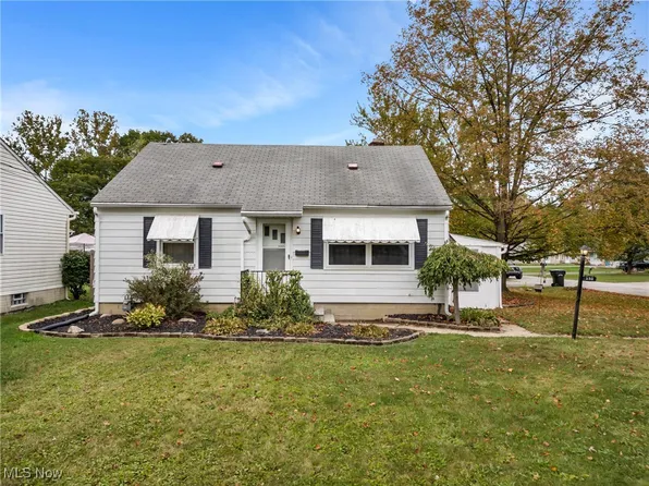 390 Hilliard Rd, Elyria, OH 44035