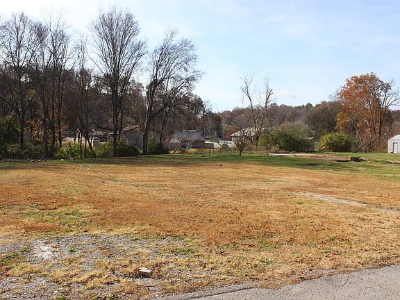 2nd image of 120 Joe St