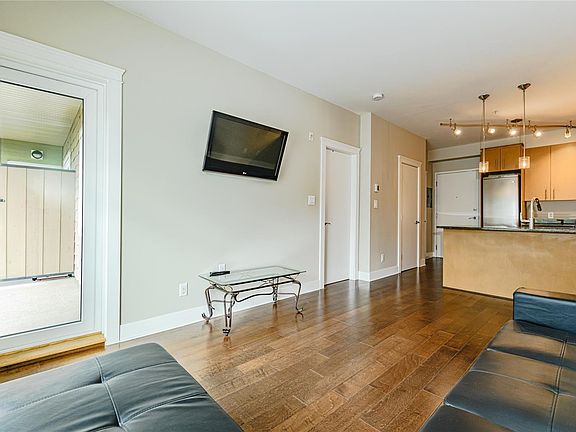 4th image of 21 Conard St #214