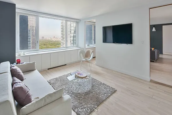 Rented by Town Residential | media 4