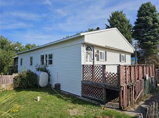 8137 Grant Avenue Rd, Weedsport, NY 13166