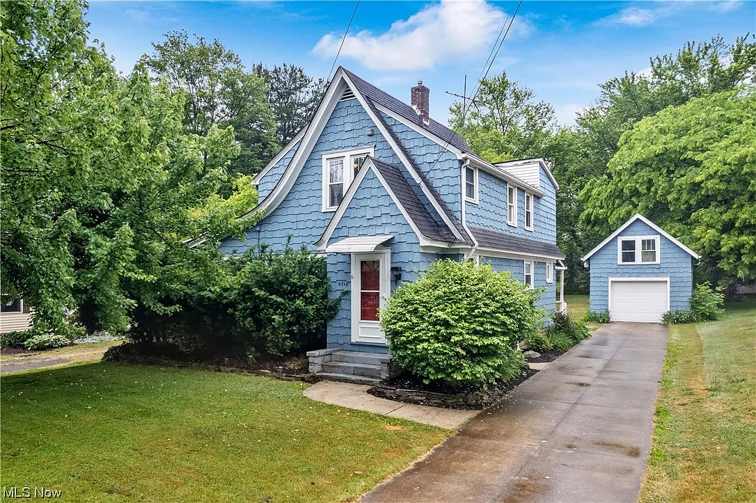 6345 Wall St photo 1