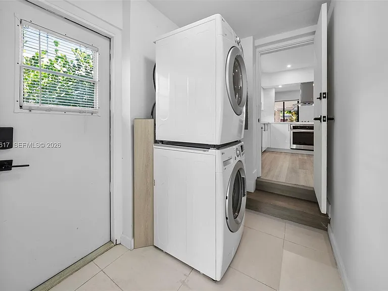 7525 Adventure Ave — Photo 40