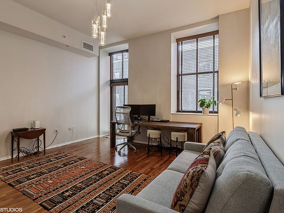5th image of 310 S Michigan Ave Unit 2006