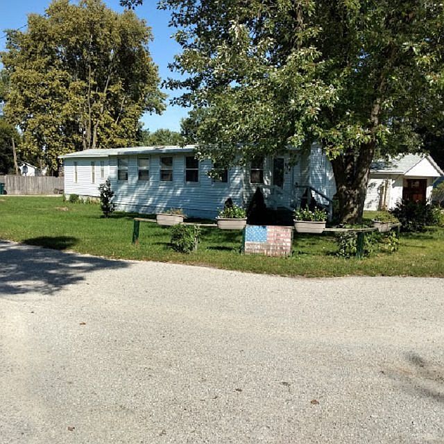 1st image of 900 E Pembroke St