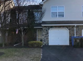 7 Hawthorne Dr, Tinton Falls, NJ 07753