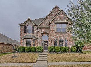 104 Brook Hollow Ln, Red Oak, TX 75154